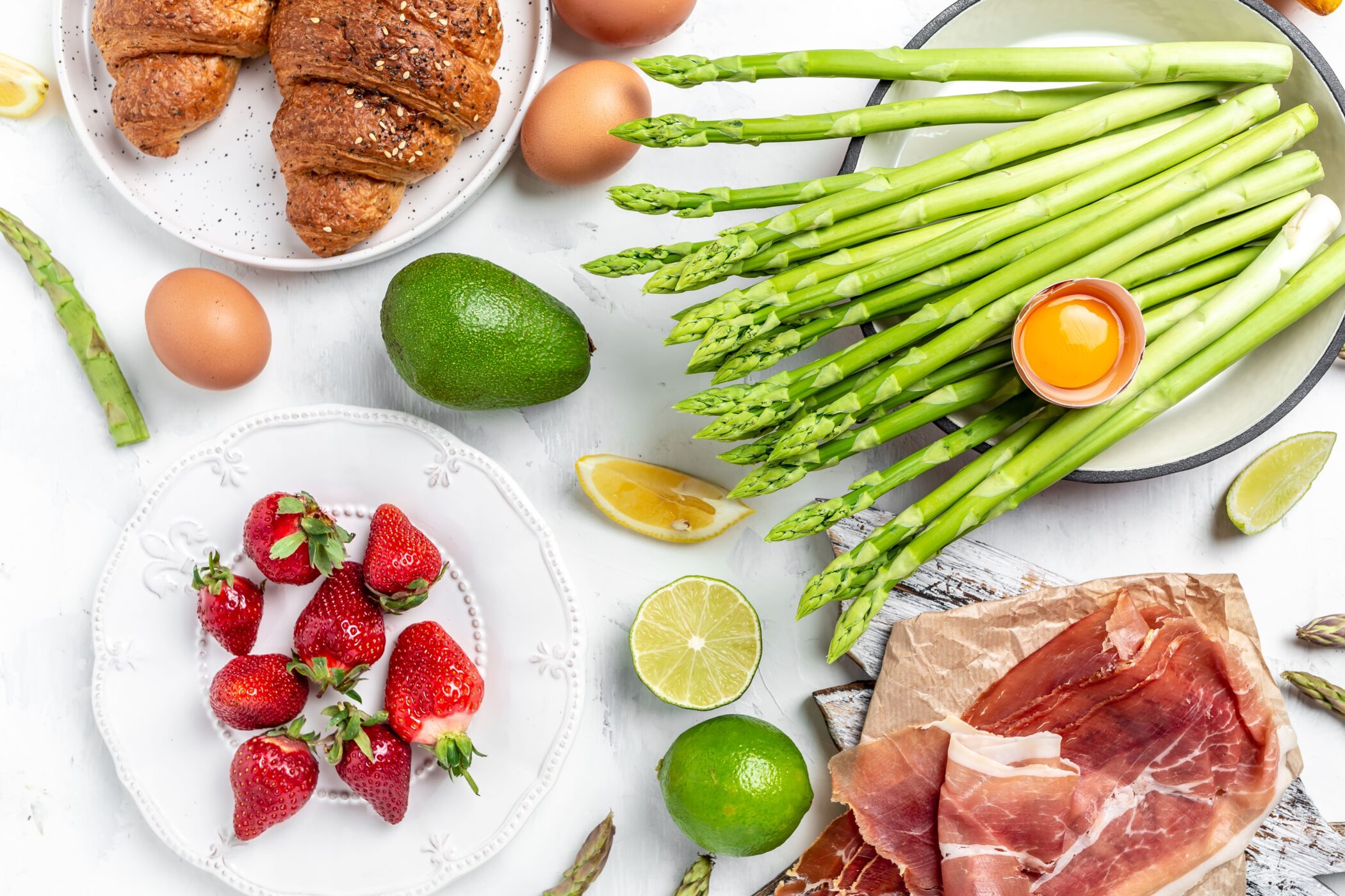 fresh-food-ingredients-for-breakfast-preparation-2026-03-17-14-47-45-utc 1 – Βρεφονηπιακός Σταθμός - Νηπιαγωγείο - Δημοτικό - Γυμνάσιο - Λύκειο ...η ολοκληρωμένη εκπαιδευτική πρόταση – Γανόχωρα, Κατερίνη Πιερίας – Εκπαιδευτήρια ΠΛΑΤΩΝ